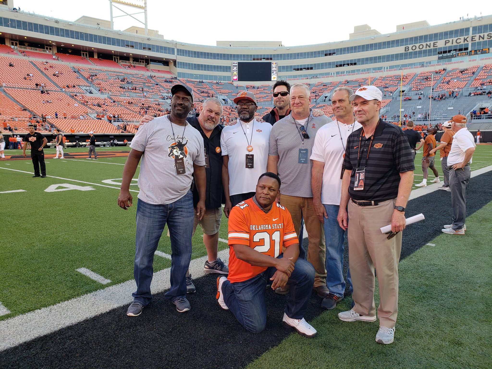 DqjLwh1XcAAs8h9.jpg:large