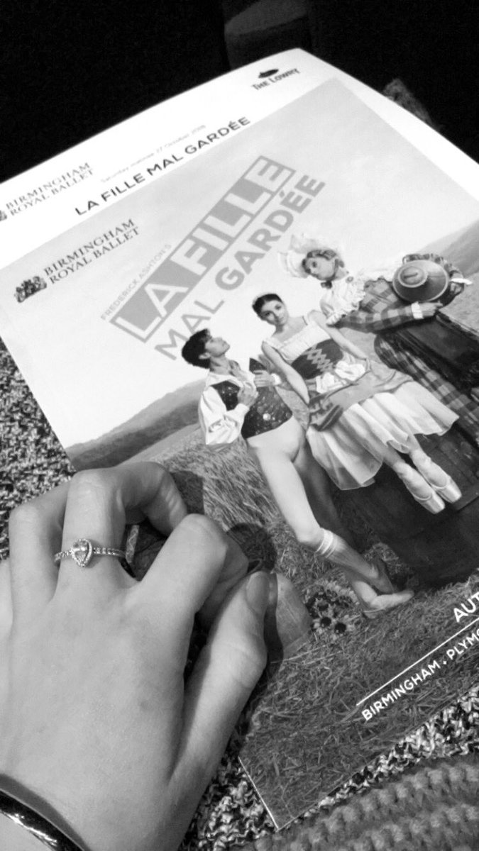 Had such a wonderful time watching La Fille Mal Gardee performed by the Birmingham Royal Ballet 👯‍♀️. Congratulations to all the dancers you were incredible! ⭐️⭐️ #ballet #birminghamroyalballet #Lowry #manchester #saturday