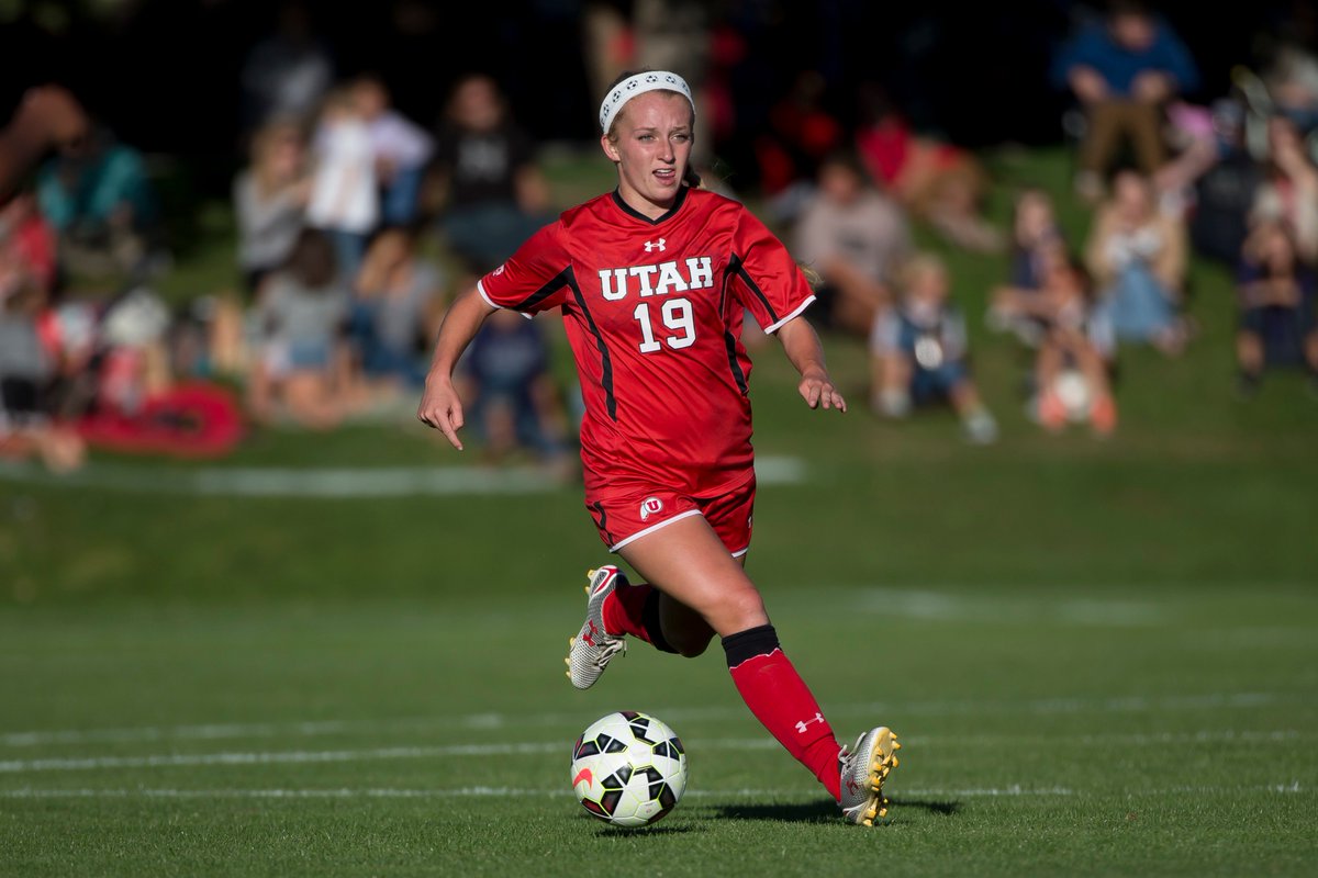 UtahWSoccer's tweet photo. “Hailey has been a fantastic leader. She has scored big goals, and played any role the team needed. She cares deeply about everything and she leaves a lasting impression. She will be a fantastic teacher when her playing days are over.” - Rich Manning

#SeniorDay18 #Relentless 🙌 https://t.co/0xk4tYkM0F