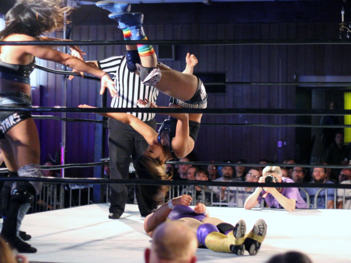 DAFALCON11's tweet photo. One week ago today two fabulous young tag teams tangled at @SHIMMERwomen #SHIMMER105 @TeamSeaStars v #TeamBlueNation @JessicaTroyPro @Charli_Evans1 #AwesomeMatch @ashley__vox @DelmiExo https://t.co/gOlJATYIq0