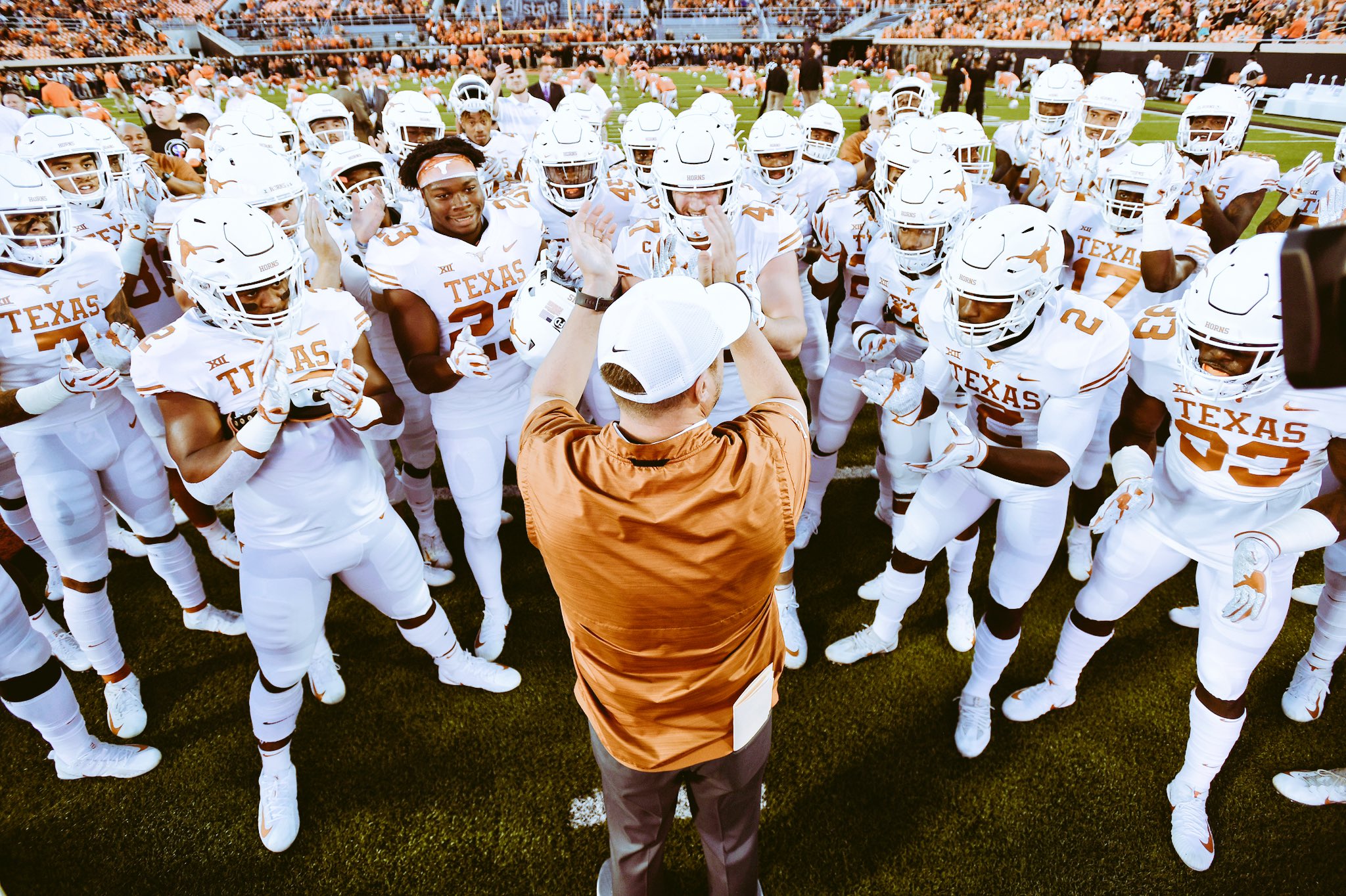 DqjeUKFWoAEfZVM.jpg:large