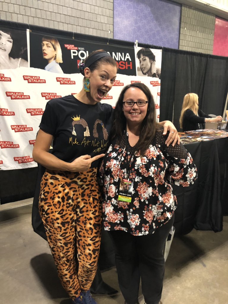 EvilRegalHelen's tweet photo. First con, first table and you were the best of all. Thank you. @PollyAMcIntosh https://t.co/EQN0AS5Lco