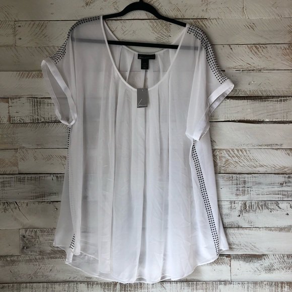 bubblelynn37's tweet photo. So good I had to share! Check out all the items I'm loving on @Poshmarkapp #poshmark #fashion #style #shopmycloset #tommyhilfiger #cache #lanebryant: https://t.co/EaOz1CKGJQ https://t.co/n5gTnvvVst