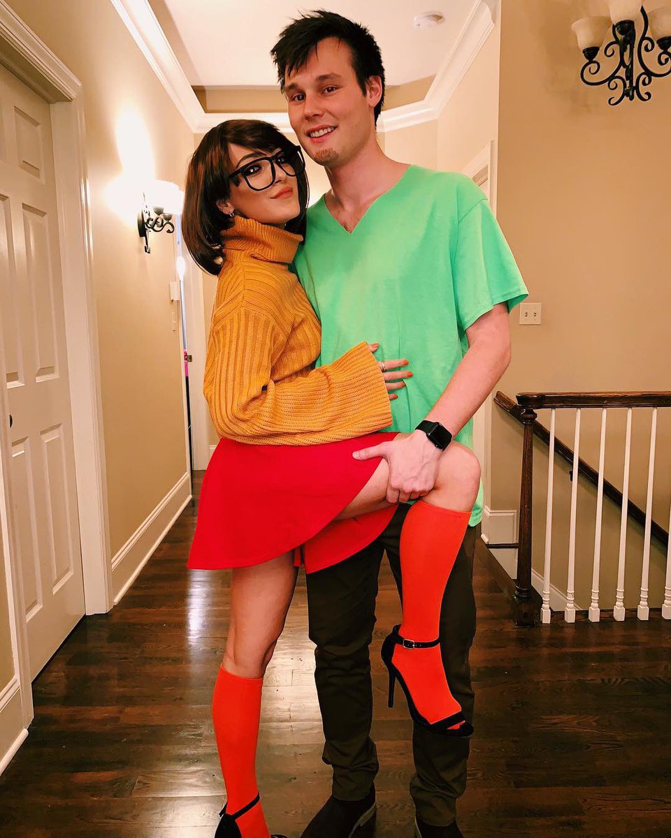 Happy Halloween from Velma and Shaggy 🔍🚎🎃, image size:960x1200