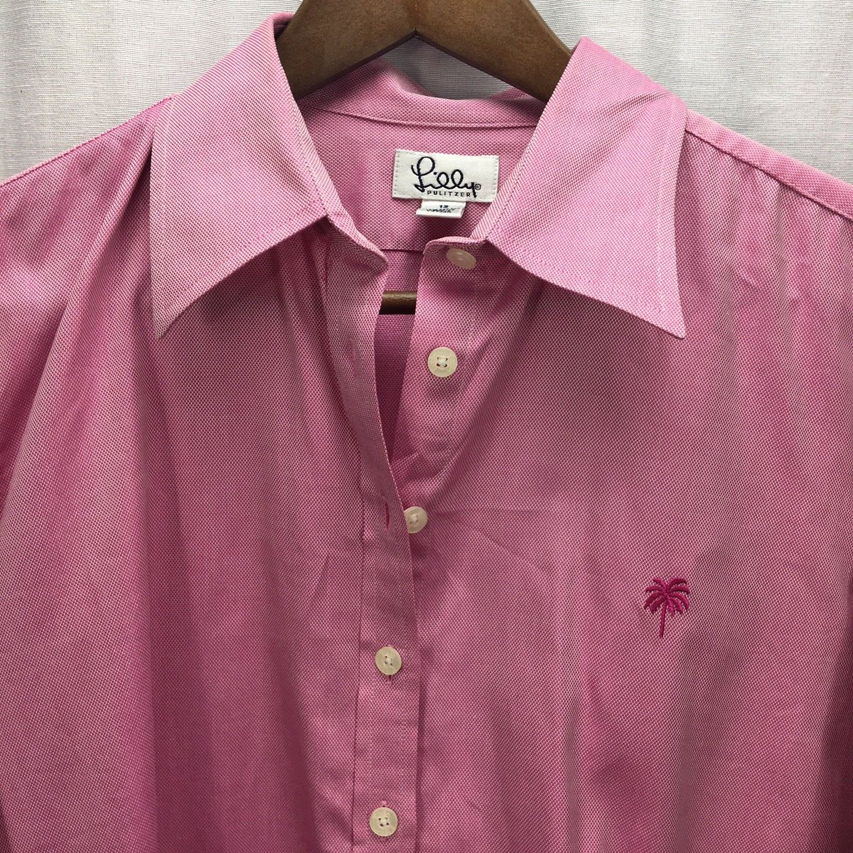 UniekeUS's tweet photo. Lilly Pulitzer Button Front Pink Shirt Size 12 #LillyPulitzer #Shirt #Casual https://t.co/gXmDAKoEQQ #ebayrocteam #ebay #ebaystore #ebayseller #ebayfashion #fashion #womensstyle #Womensfashion #shopmycloset #fortheloveoflilly #lillyfam #lifeinlilly # https://t.co/GePBvsXebF