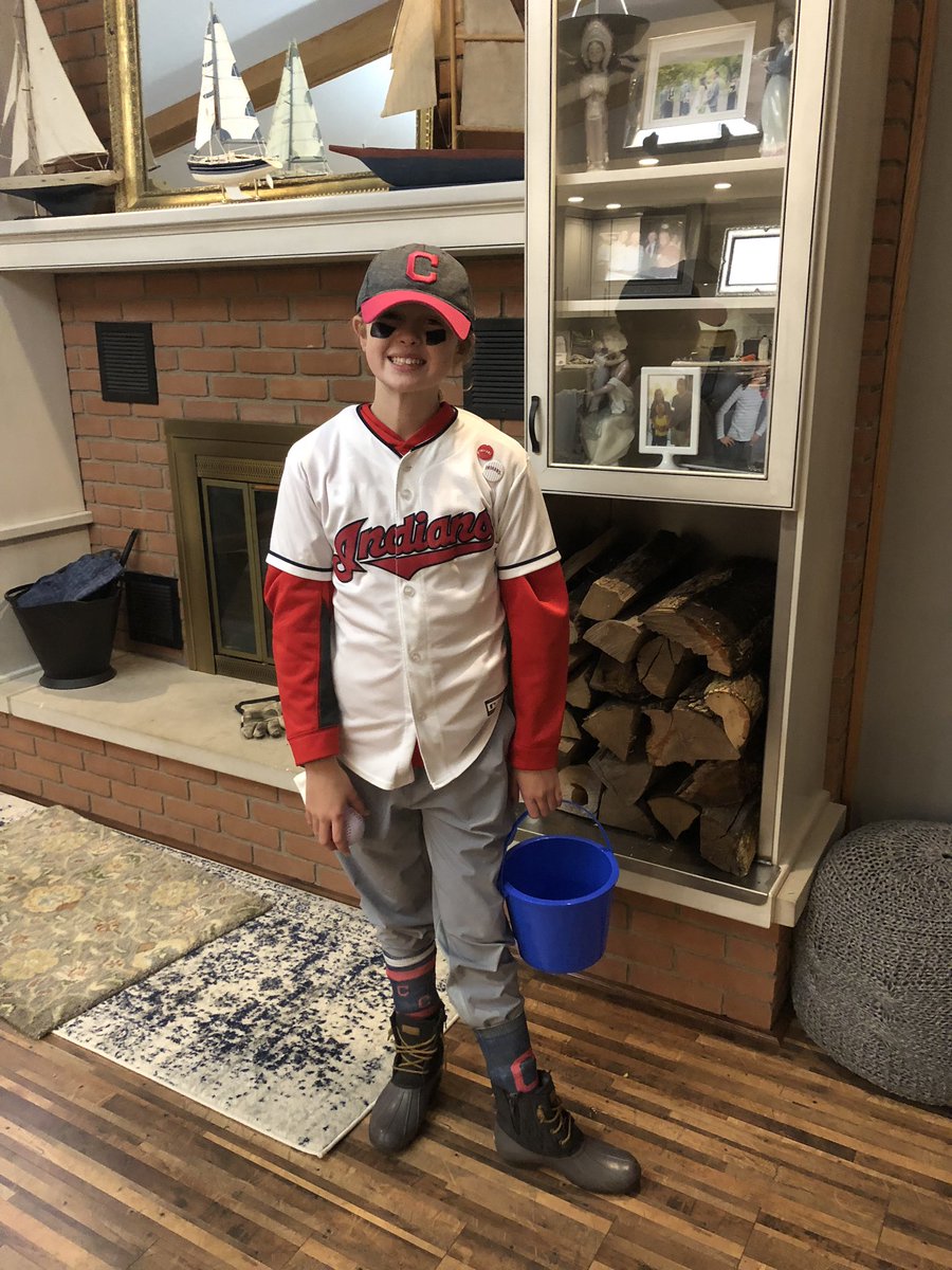 RobMathews7's tweet photo. @TheJK_Kid my little Kipnis fan! Go Tribe!! https://t.co/y9lFcBcVKJ