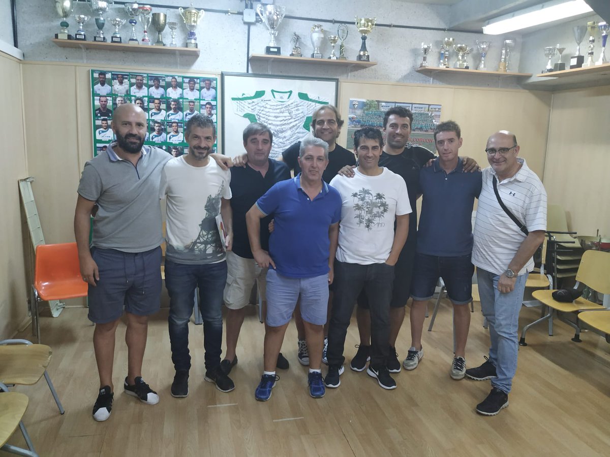 Veteranos C.F. TrivalValderas Alcorcón tweet media