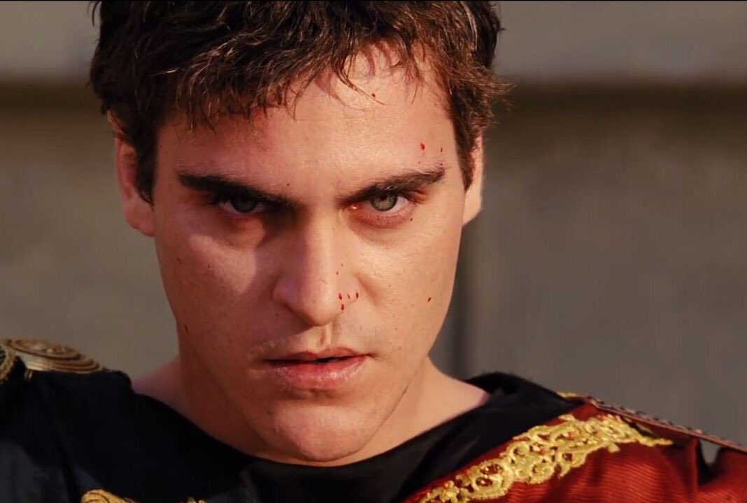 Gibboanxious's tweet image. #HappyBirthday to Joaquin Phoenix (44)
his top 10 movies are:

10. Inherent Vice
9. You Were Never Really Here
8. To Die For
7. The Master
6. Buffalo Soldiers
5. The Village
4. Walk the Line
3. Her
2. Hotel Rwanda
1. Gladiator
#Commodus #JackDaglish