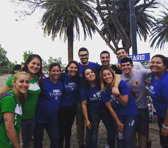 JacRosario's tweet photo. ¡Bienvenida comi JAC 2018-2021! 🙌🙌
Ellos son:
🔸Responsables:
María Clara Cruz
Alejandro Sambrana
🔸Asesor:
Gastón De Donatis
🔸Vocales:
Irene Rosales
Mariana Cortez
Estefanía Roldán
Edgardo Torres
Cecilia Cena
María Luján Baldomino
Cintia Sica
Gonz… https://t.co/PEFufh0Diz https://t.co/yZFoxBF5fw