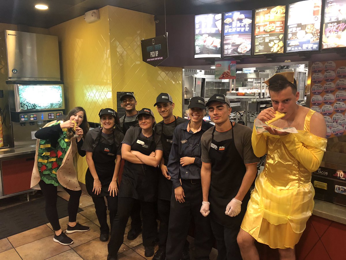 ZackNicol's tweet photo. Taco and Belle at Taco Bell. Your move, @tacobell https://t.co/f0a8X993pM