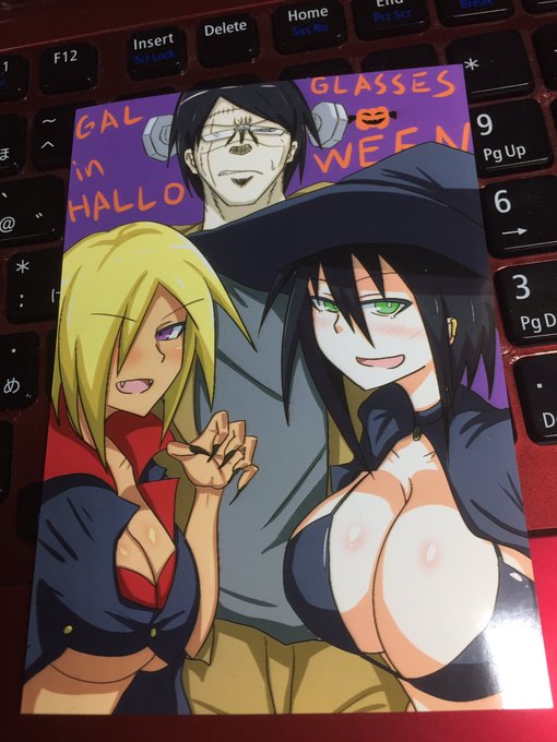 この前のハロウィン絵をセブンのネットプリントに予約番号:5EY8S9UHで登録してみましたぞ
1枚30円と割高ですがやってもいいという方がいればぜひ…!一応11/3までです
↓こんな感じになります 