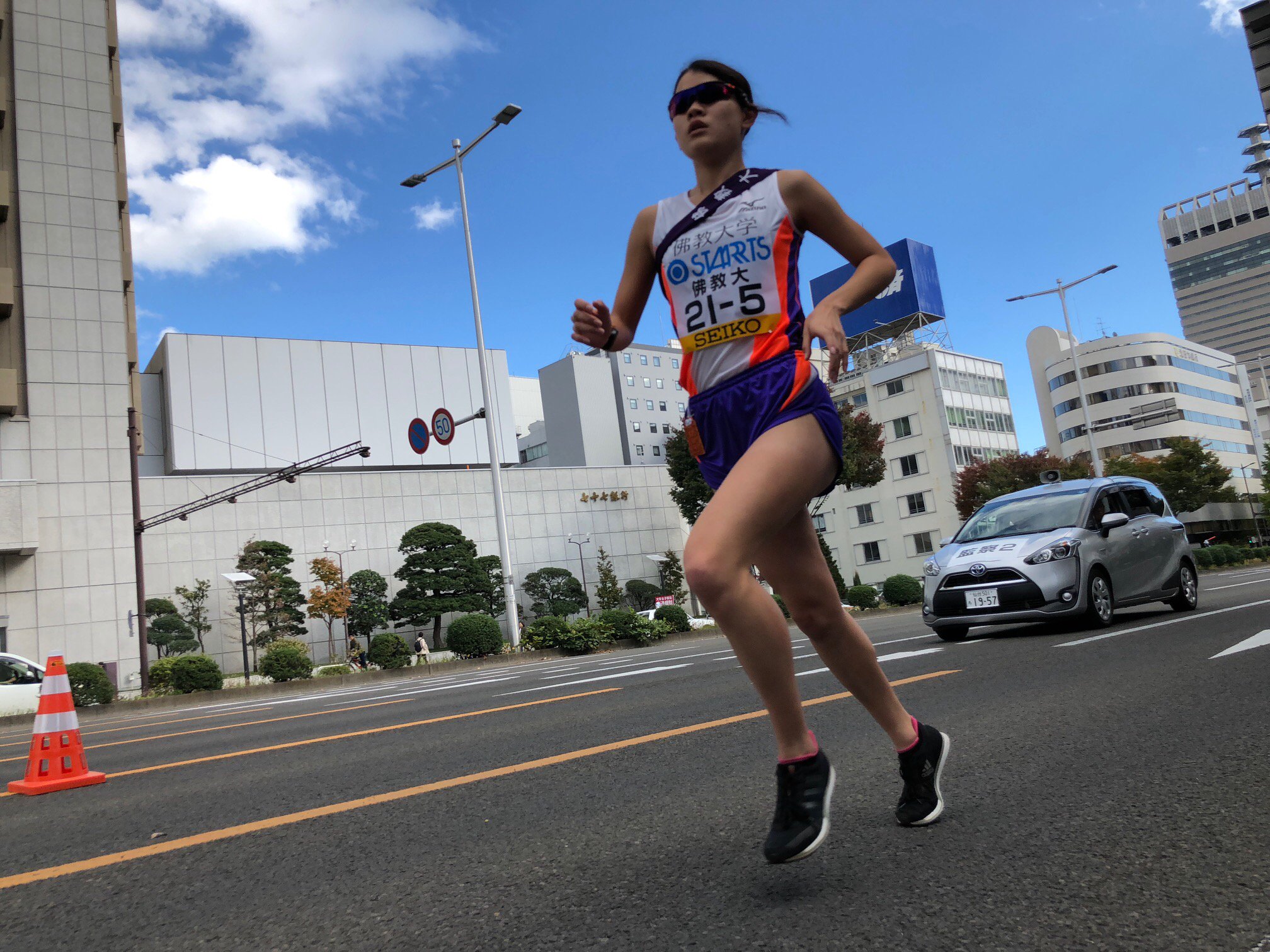 佛教大学 現在 佛教大学陸上競技部女子中長距離部門 5区激走中です 全国大学女子駅伝 佛教大学 駅伝 陸上 T Co Ck55vv8nar Twitter
