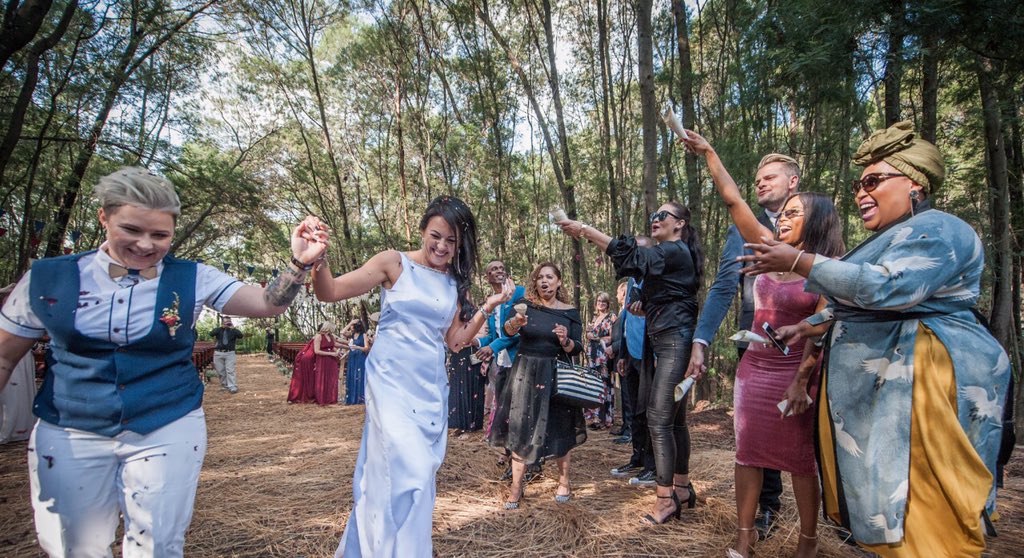 Jess_Volschenk's tweet photo. Tune in to @MNet channel 101 TONIGHT at 6pm, to see our wedding on @weddingbashers @Jantz_Wedding @zola_nene @MissDeniseZimba @BerneleeDaniell @ZavionK #weddingbashers #jantzido_0303 https://t.co/bWiaz0awhE