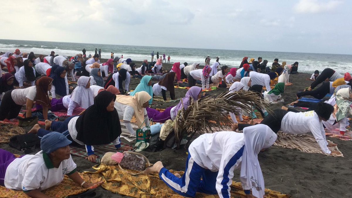 TANPA KITA BEDA JALAN CERITA! tweet media