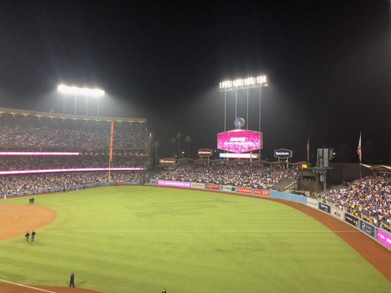 .<a href="/TMobile/">T-Mobile</a> has donated nearly $900K to <a href="/TeamRubicon/">Team Rubicon</a> for hurricane recovery this post season. So proud that we can continue to be a part of this incredible cause. Now onto Game 5 for even more home runs! #HR4HR