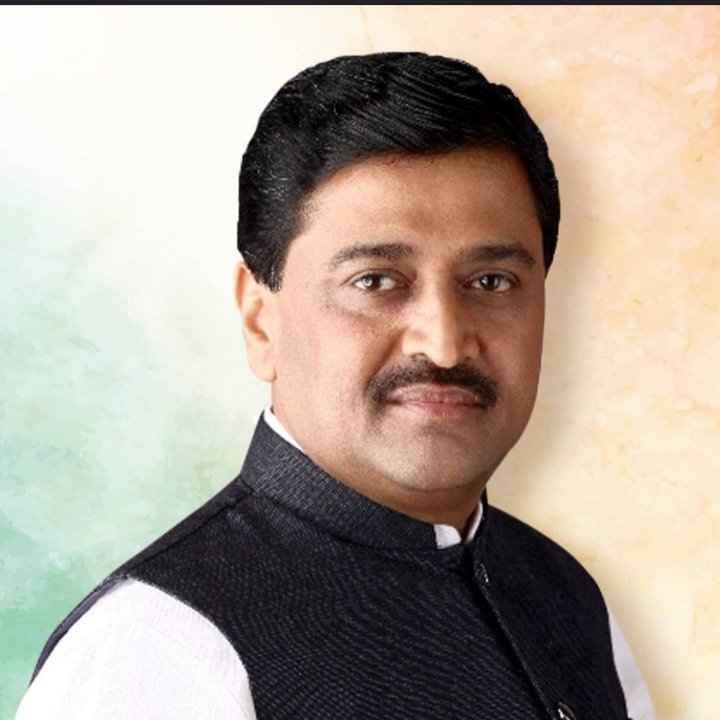 Wishing the Ex Chief Minister of Maharashtra Hon. Ashok Chavan ji a Very Happy Birthday 