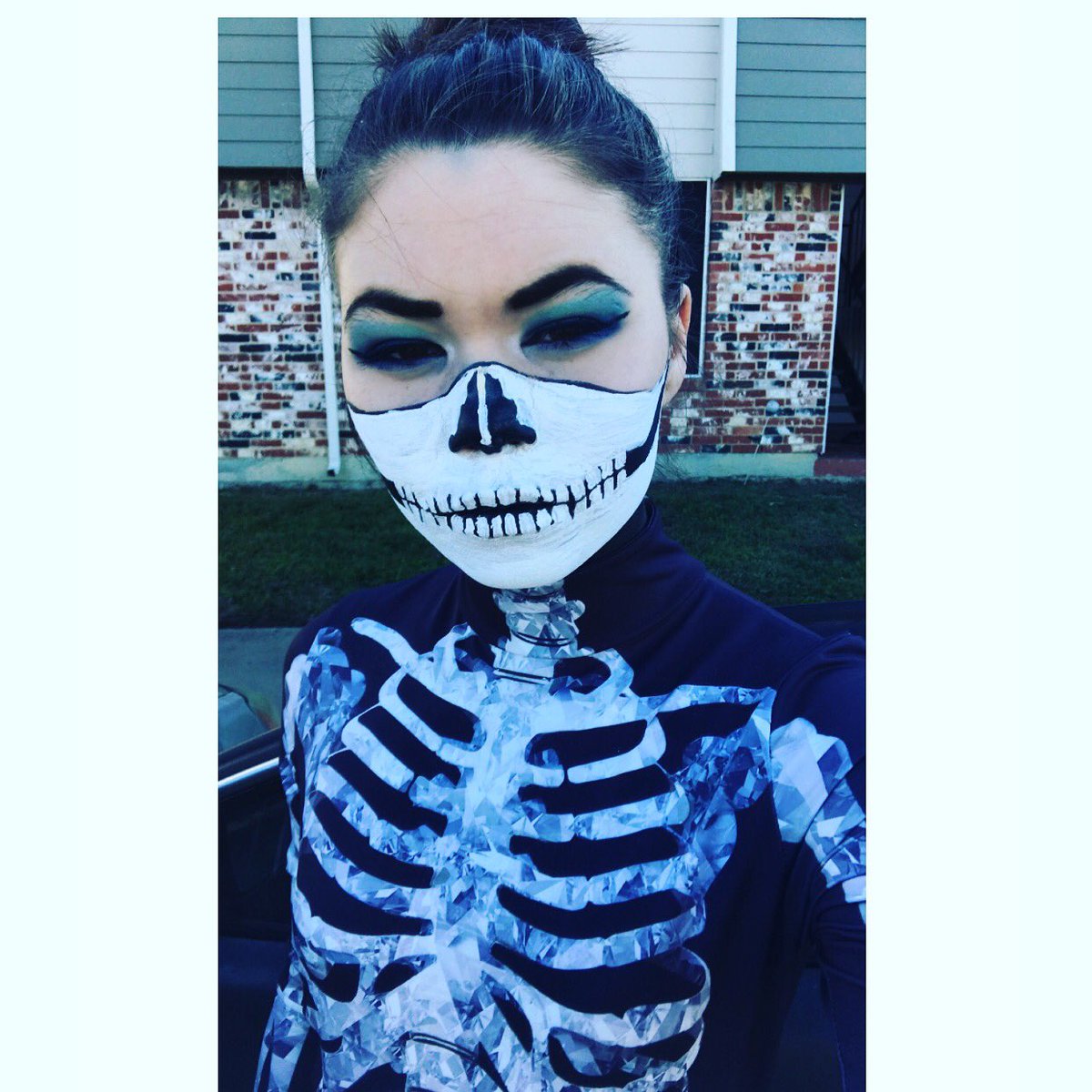 SonicTruths's tweet photo. Dressing up and getting tips and candy > https://t.co/YfcWw1YCOz