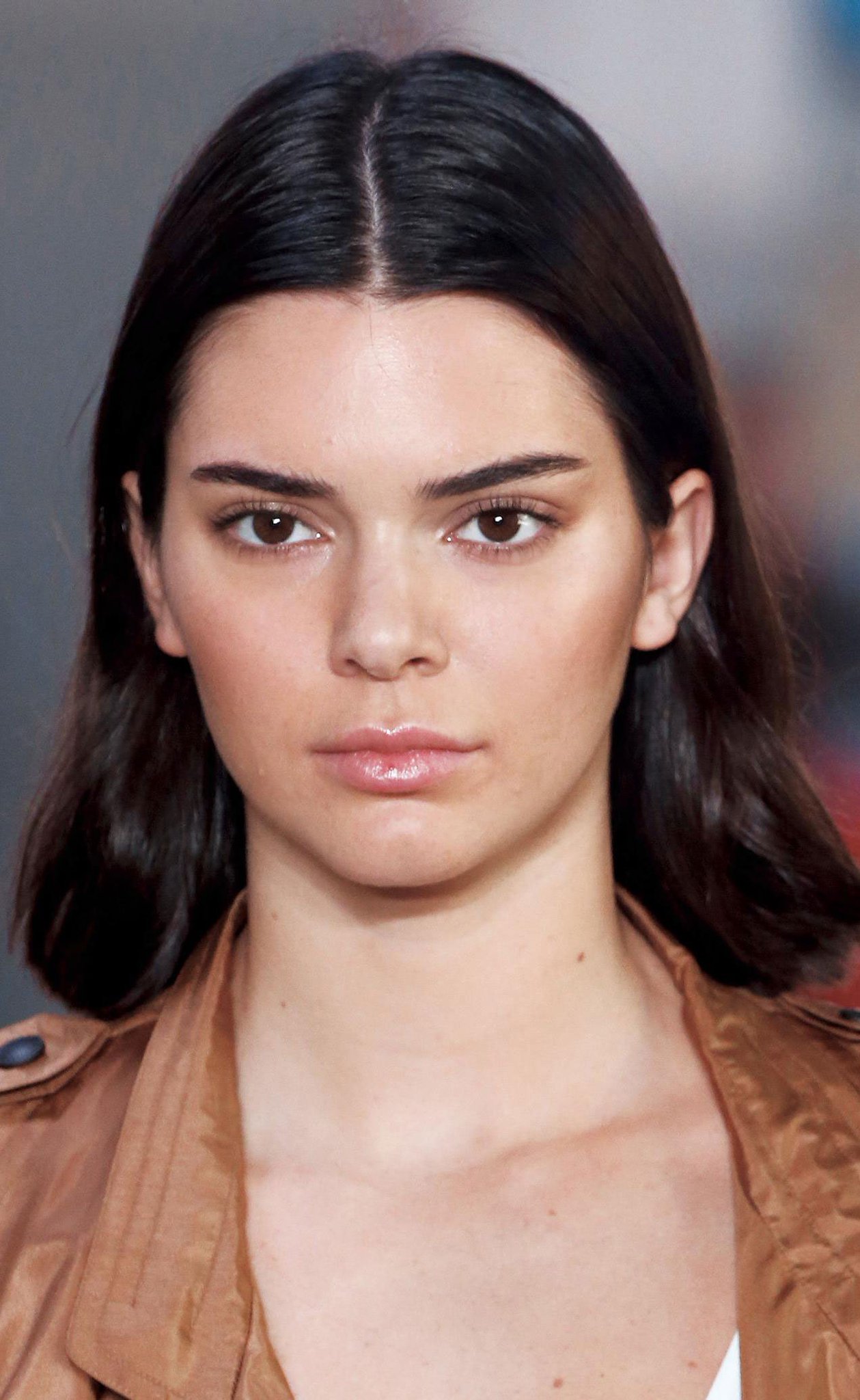 Elle Japan Twitter પર セレブもモデルもみんな夢中なヘアスタイル それがボブ エル12月号 では スタンダードなシンプルボブのほか ロブやウォブ グラデーション アシンメトリーなど いま試したいボブヘアを100スタイル以上ご紹介 この秋冬のヘアスタイルの