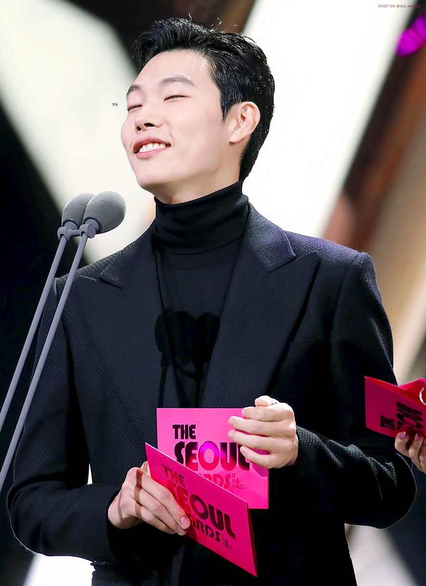181027 THE SEOUL AWARDS #류준열 뭉뭉
bit.ly/2EQNbG9 bit.ly/2Jn385o