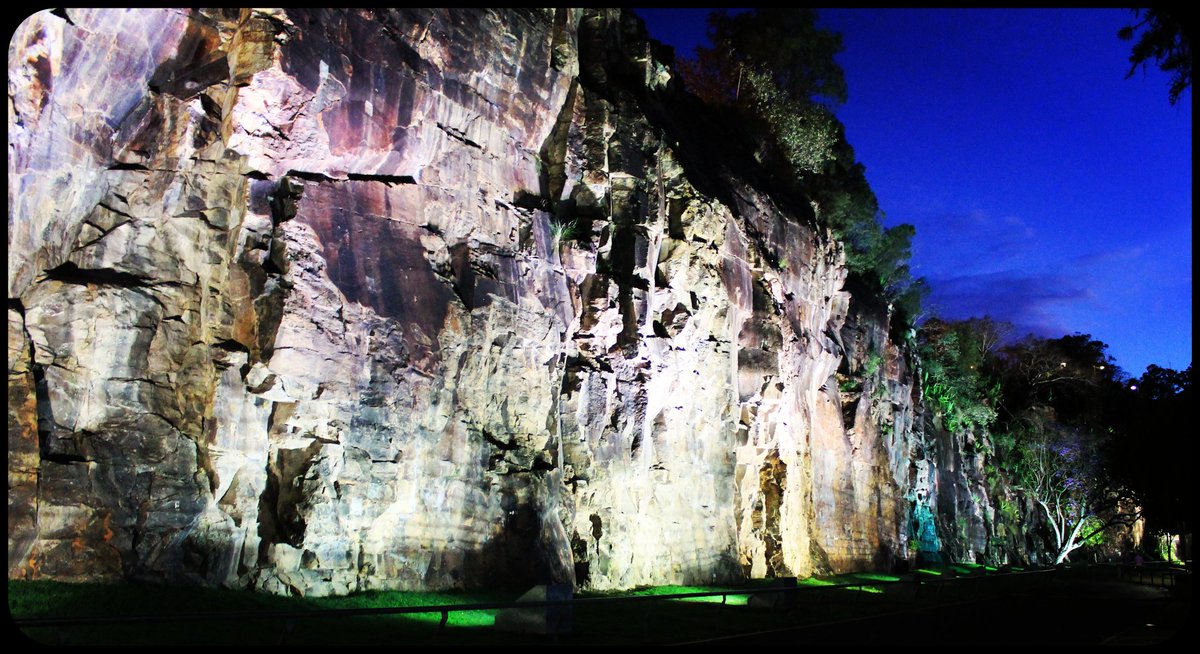 Hughesers's tweet photo. #kangaroopoint #kangaroopointcliffs #brisbaneatnight #brisbane #bne #brisbaneanyday #visitbrisbane #thisisbrisbane #brisbanephotographer #viewsofbrisbane #qld #queensland #southeastqueensland #qldtravel #travelqld #travelling #travelphotographer #thisisqueensland #visitqueensland https://t.co/tixN6pn0TD