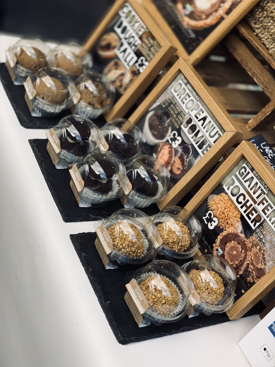 STCakeDesign's tweet photo. Good morning #Salford! Another chance to put on the coat and come out of the house for cakey treats!

Find us @makersmarketmcr @LowryOutlet today until 5pm, to sort out your cake stash for the week! https://t.co/q2I7HHLG4Z