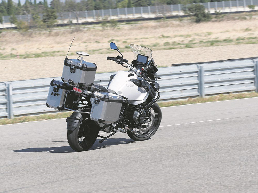 wemoto's tweet photo. How BMW's riderless bike tech could save lives https://t.co/6OTVrKbYSa
#BMW #Riderless https://t.co/Wdcb5UVBbX