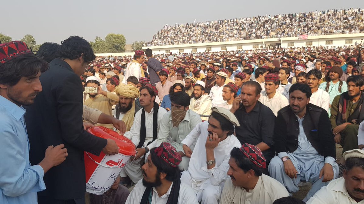 memzarma's tweet photo. Abdul Hai Pashteen send these photos of #PashtunLongMarch2Bannu through Whatsapp. He drive out from Bannu for about 1 hour to find some Internet signals to send us these photos. #DaSangaAzadiDa #Censorship https://t.co/jHK8cKsZQj