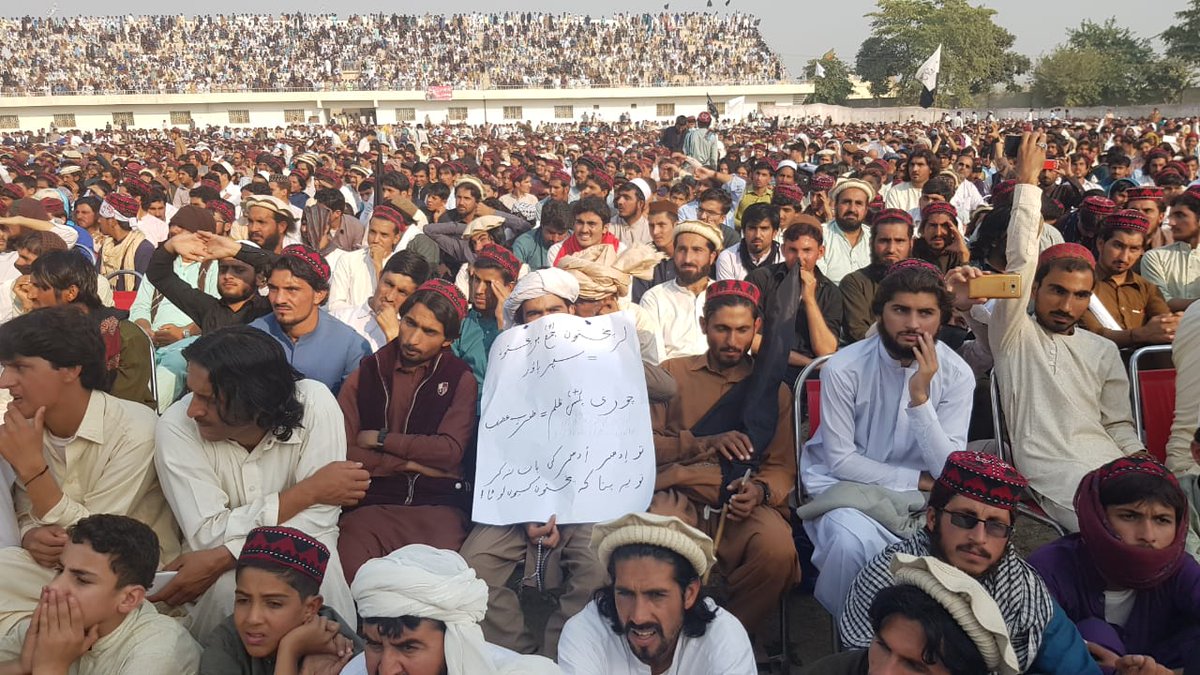 memzarma's tweet photo. Abdul Hai Pashteen send these photos of #PashtunLongMarch2Bannu through Whatsapp. He drive out from Bannu for about 1 hour to find some Internet signals to send us these photos. #DaSangaAzadiDa #Censorship https://t.co/jHK8cKsZQj