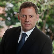 Junomaco's tweet photo. Tune into Sunday Edition at 12. We debate results of #Aras2018 the confidence and supply talks &amp; a crackdown on Airbnb. On @dublincityfm 103.2fm live, we are joined by @CowenBarry @noelwhelan @KHumphreysDBS @amomcnally #SunEd https://t.co/YRaG04un5R