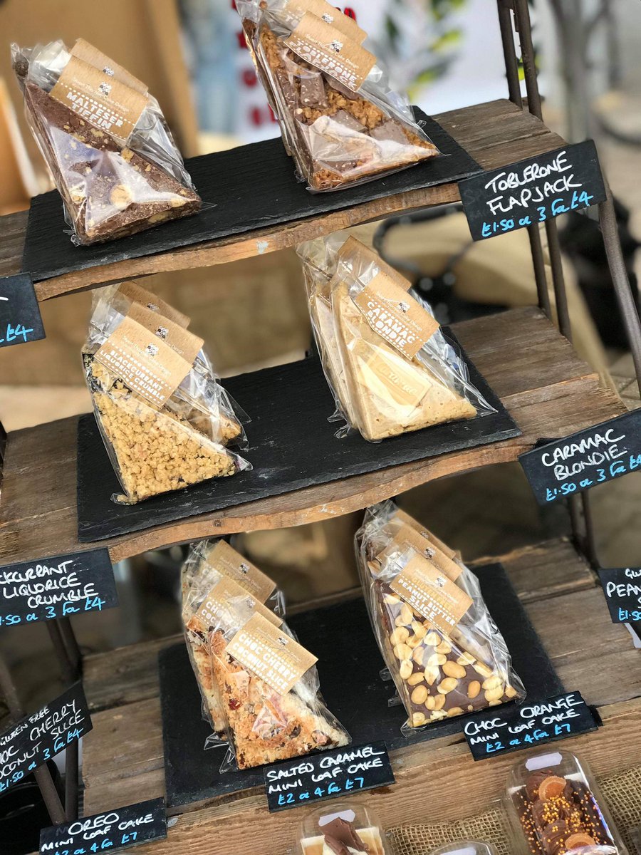 STCakeDesign's tweet photo. Hello West Didsbury! You’ve had your extra hour this morning, so it’s time to get out of the house and come and find us @_makersmarket.

Cakey treats galore on the stall until 4pm today. https://t.co/T96k0821Pm