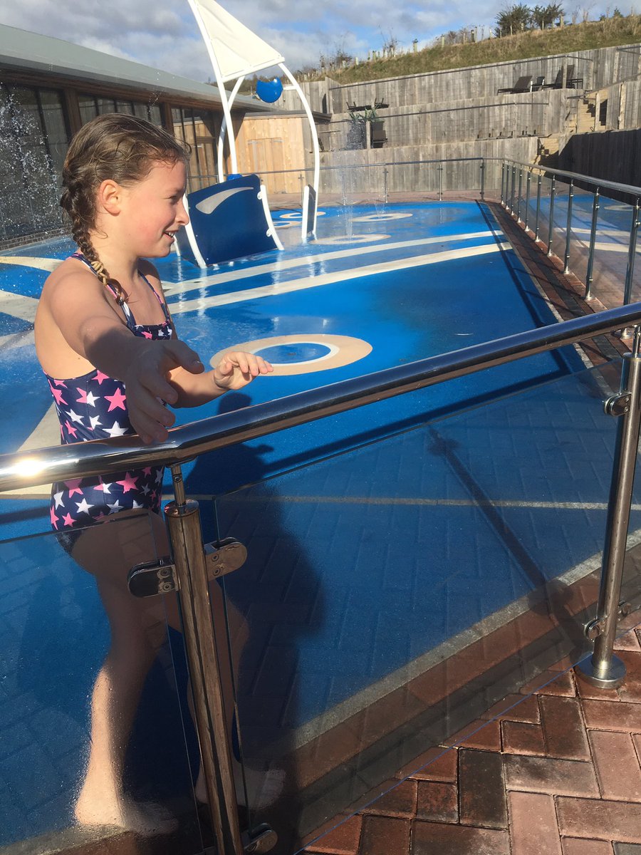 cjknight65's tweet photo. Just enough sun to run around outside in the splash area https://t.co/mWVtJos8aJ