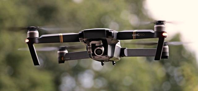 ElyAviation's tweet photo. Theres no reason to stay in a #job you hate! #Train with us and #3iC as a #commercial #drone #pilot and start a new career in an exciting industry with real opportunity! https://t.co/5h6CGapnKz or call 01353 771459 #uav #drones https://t.co/seTxSdQHEj
