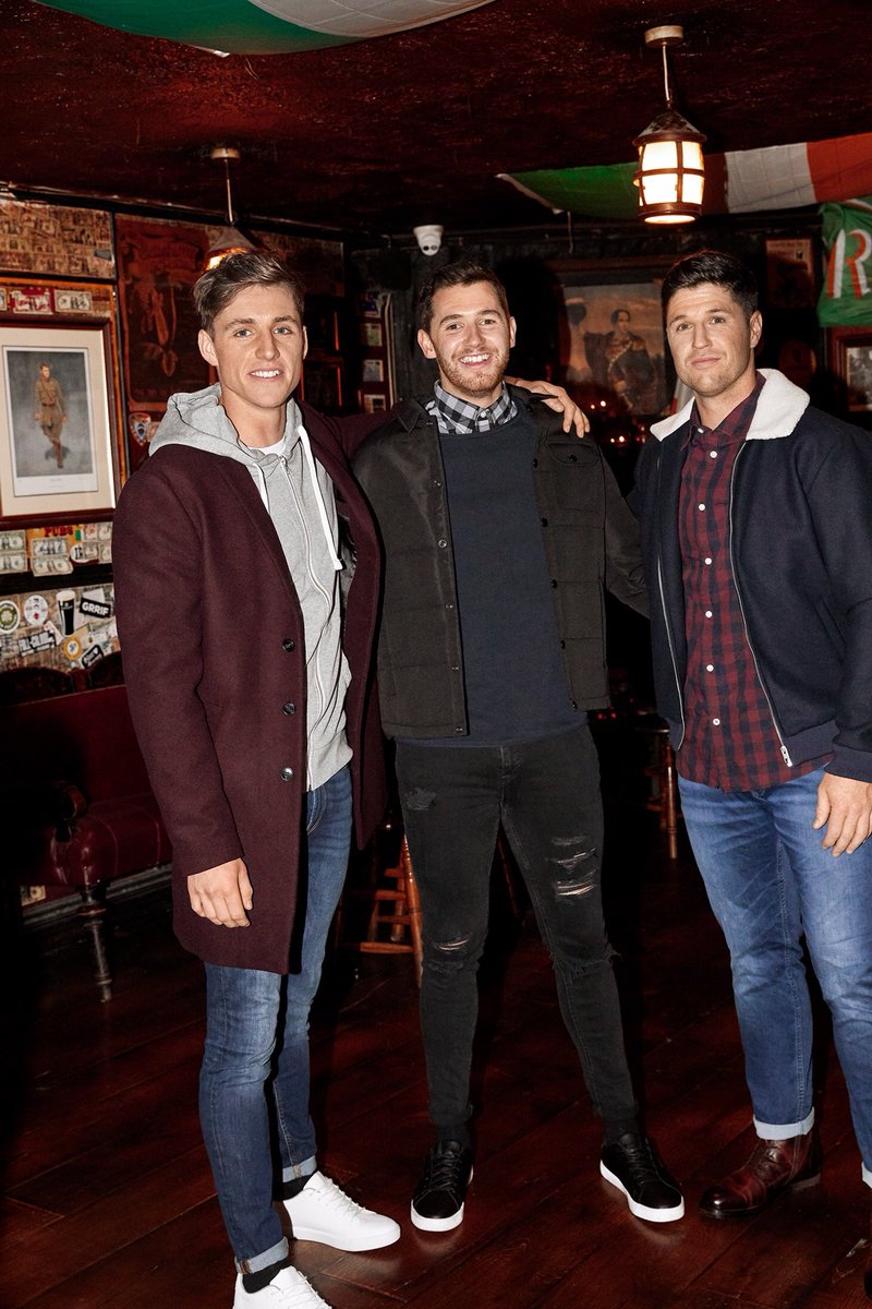 JackandJonesIRE's tweet photo. JACKET’S... WINTER... MUST-HAVE! 
Shop your new season jacket today. 
Spend over €70 today get your €10 gift voucher for your next purchase.  #newseasonjacket #menswear #trend #jackandjonesshopandsave 🍂 @Cian_Hendricken @trollier10  @DTreacy_plesh @DubGAAOfficial https://t.co/HB0OIEltep