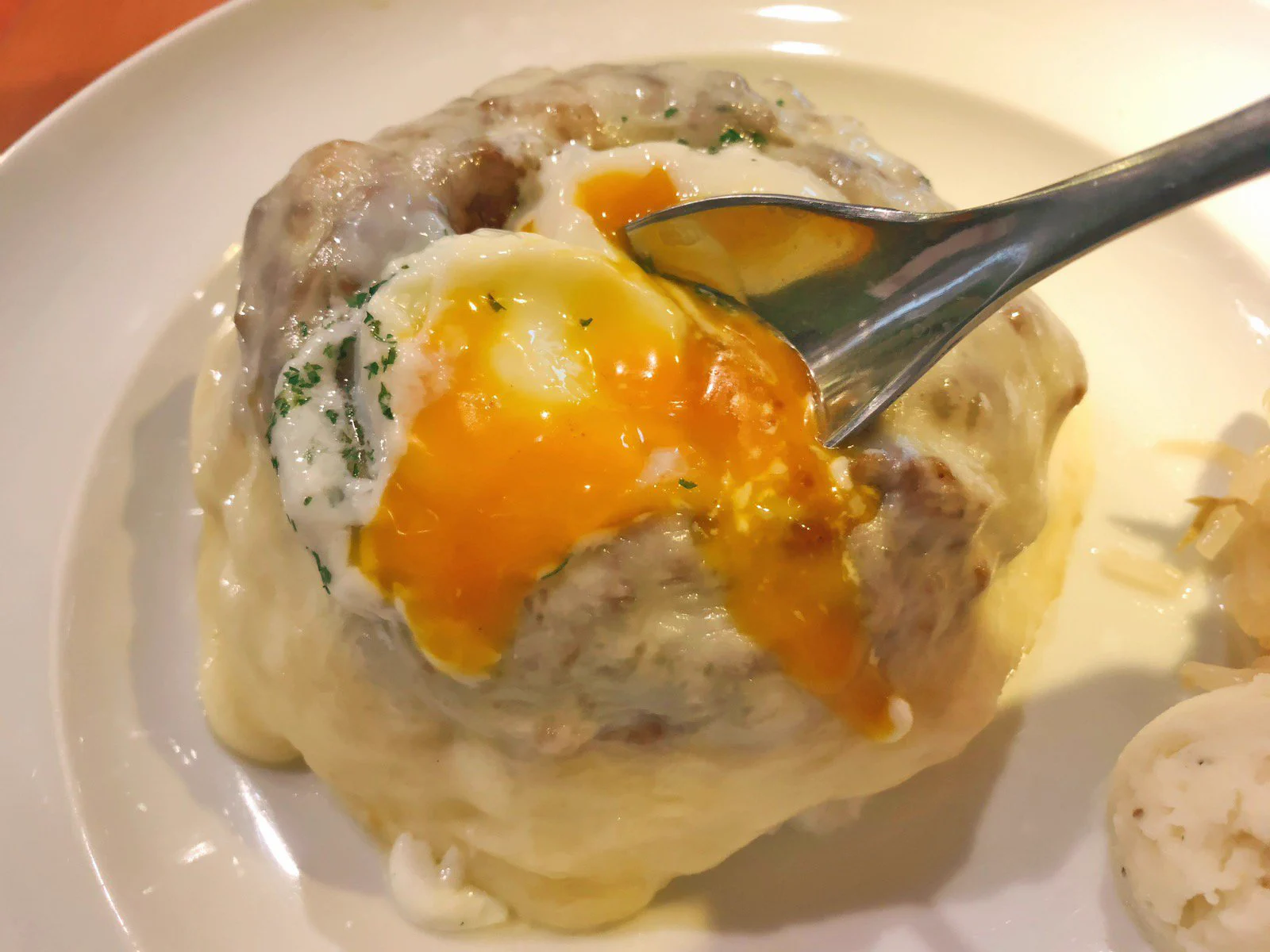 ヤバいチーズのとろける感ｗｗｗキーマンカレーとチーズのコラボｗｗｗ