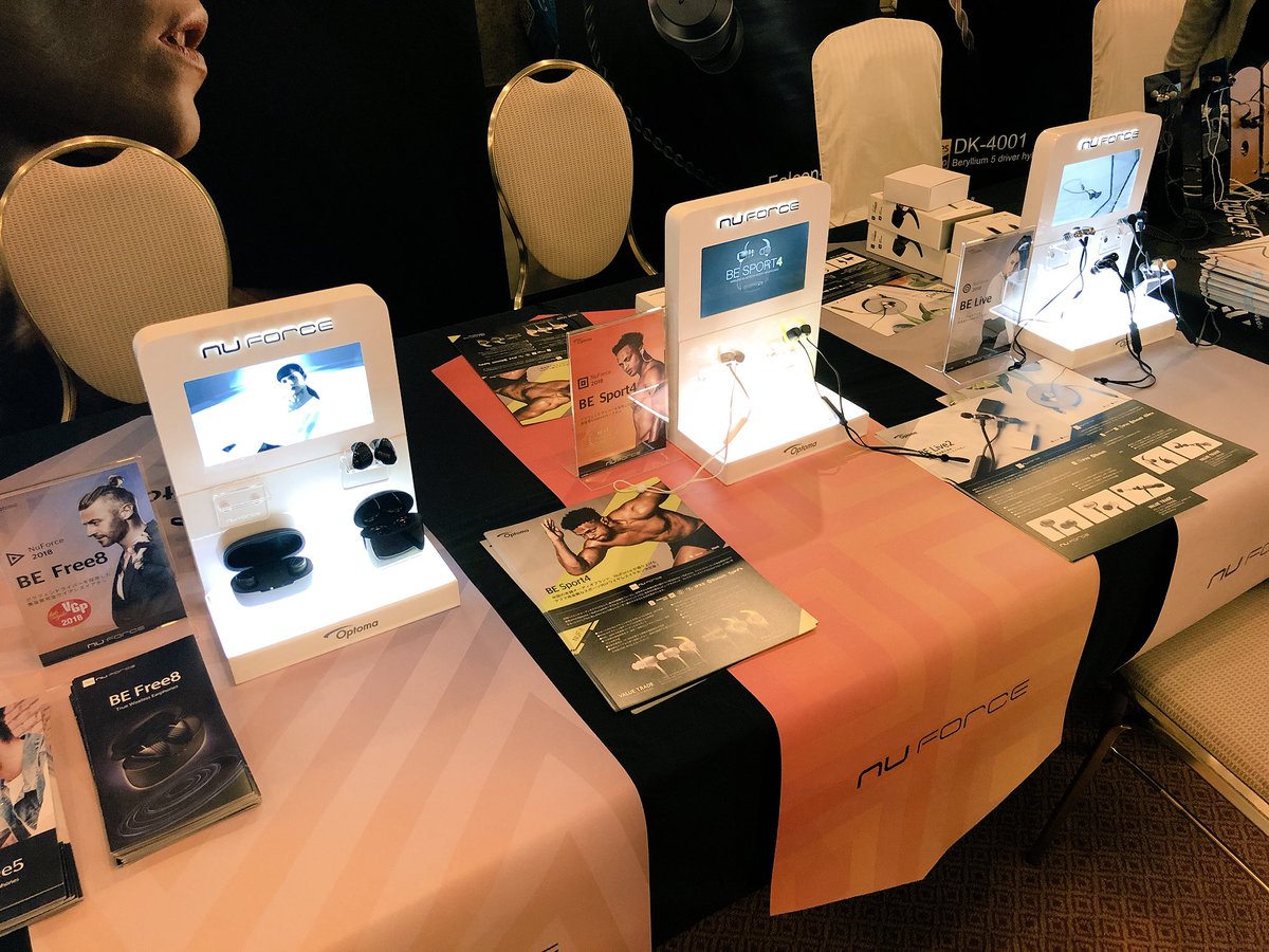 NuForce_JP's tweet photo. 秋のヘッドフォン祭へご来場ありがとうございました。
製品のみならず展示方法にもこだわっておりますので、その点もお褒めいただけて大変嬉しく思います。やはり直接お客様とお話しする機会はとても貴重ですね。
#hpfes https://t.co/6U4ao1dL8D