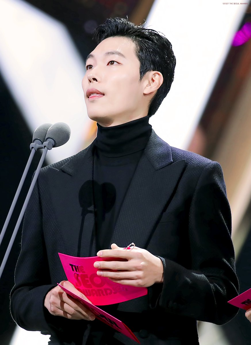 181027 THE SEOUL AWARDS #류준열 bit.ly/2Jkt2qv