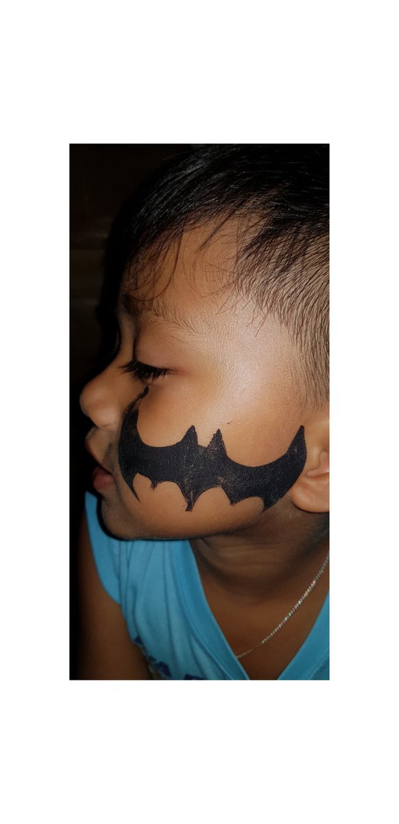 bhjasonace's tweet photo. #batface https://t.co/N0b9KFIjPz