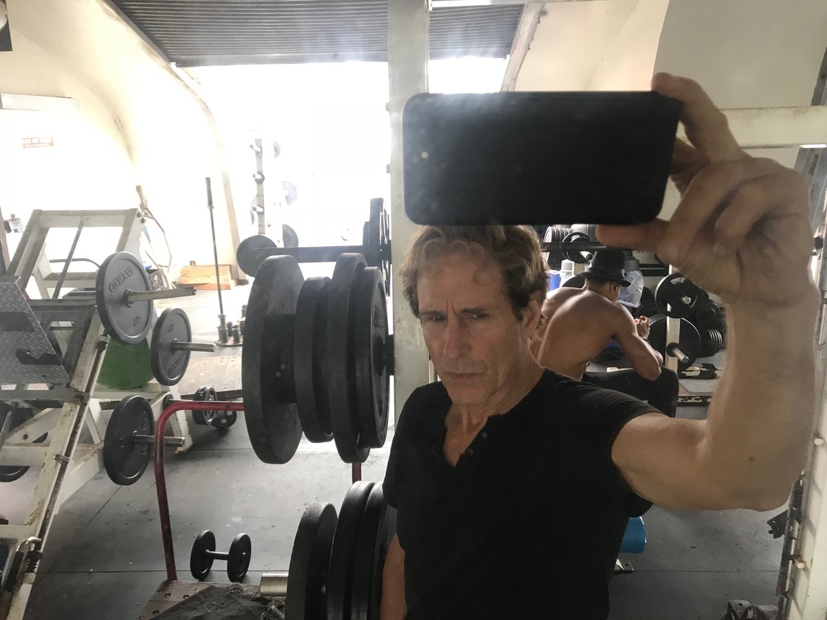 JohnVictorShea's tweet photo. Gym dandy.  Muscle Beach.  Venice, California. https://t.co/NgA5CfXO3g