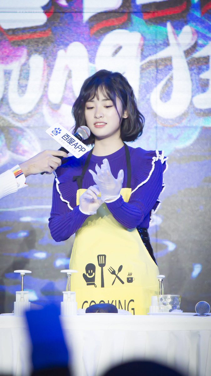 hytsyph's tweet photo. Who wouldn't love this girl? Tell me! 😭💜

© 沈元气
#沈月 #심월 #ShenYue https://t.co/U6QbOM1XeW