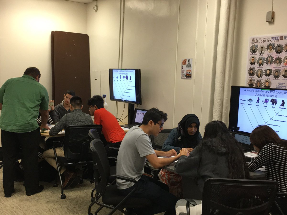 B2bNnj's tweet photo. #STEM #B2B #LSAMP scholars extracted and sequenced DNA from unknown specimens, then ran database comparisons and used computer programming to identify “unknowns” and construct/refine evolutionary trees @pcccstem @DNALC Bioinformatics workshop https://t.co/epOYm7DVzs