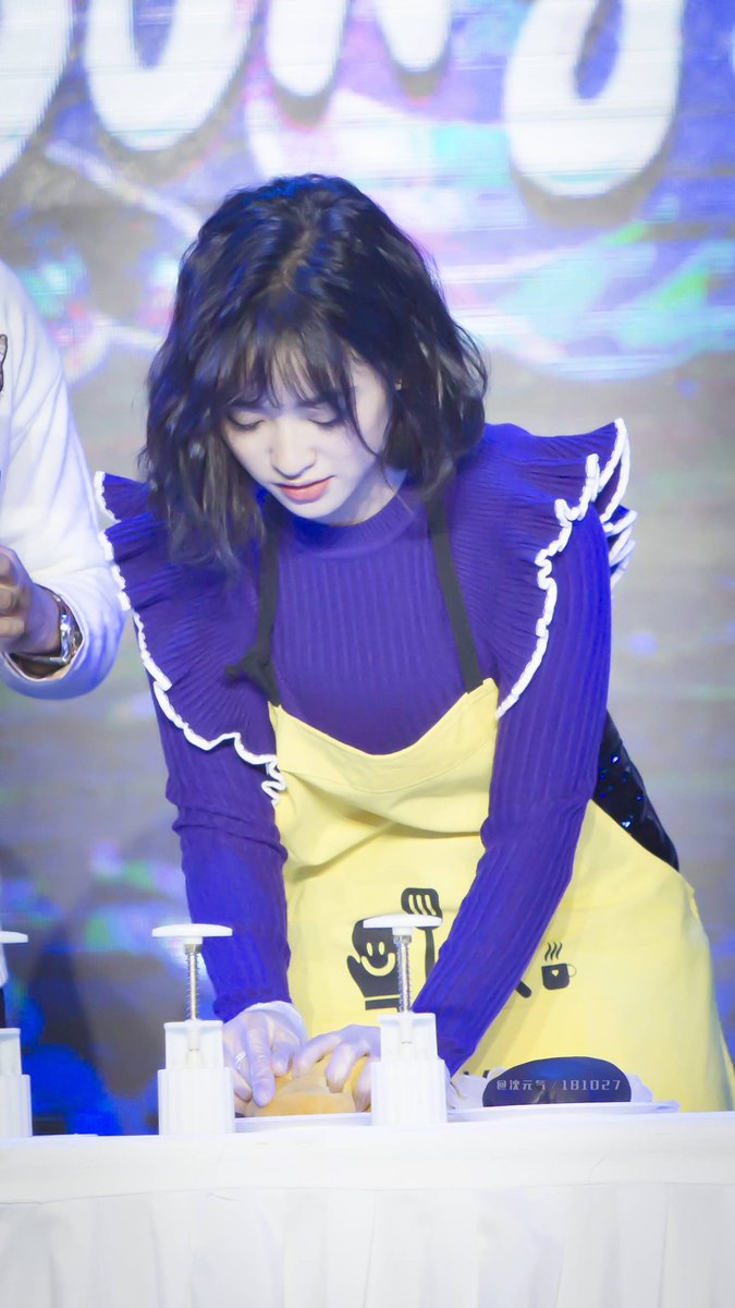 hytsyph's tweet photo. Who wouldn't love this girl? Tell me! 😭💜

© 沈元气
#沈月 #심월 #ShenYue https://t.co/U6QbOM1XeW