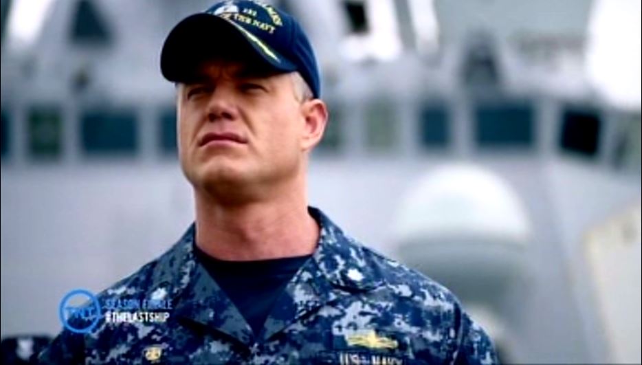 BlackhawkStrykr's tweet photo. @LastShipTV it is now #ChandlerTime for #SlatterySunday Will #AdmiralChandler &amp; #NathanJames be able to rescue #AdmiralSlattery, Meyan &amp; Anita &amp; save the #CommandCenter? Can #MasterChiefJeter &amp; #MagicFingersSwain help too? #SOSSaveOurSlattery #FitForAFight https://t.co/cwVXCHjYhd