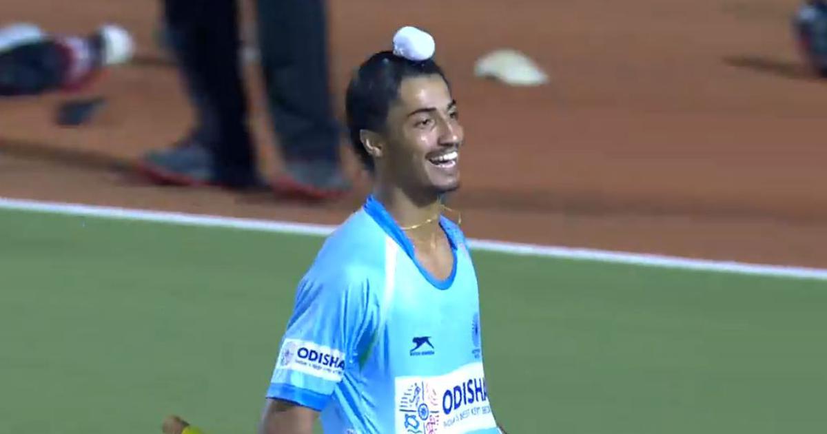 DDNational's tweet photo. चक दे इंडिया!!
🇮🇳 3 - 2 🇯🇵
CONGRATULATIONS #TeamIndia 🇮🇳 !!
#India beat #Japan 3-2 in semis, set to face arch-rival #Pakistan in finals today
Men's #Hockey #AsianChampionsTrophy2018
#INDvJPN #IndiavsPakistan #INDvPAK https://t.co/Ncp9R1hFSK
