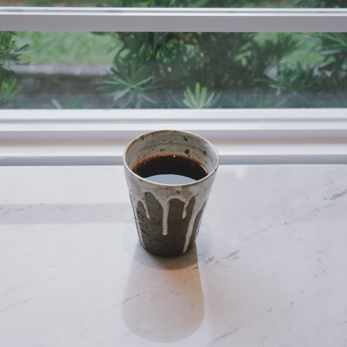 peemoniwa's tweet photo. CHATA specialty coffee • Yaowarat
ร้านนี้เคยมาแล้ว แต่มาลองโซนที่เปิดใหม่ได้สักพัก บรรยากาศดีและเงียบสงบมากๆ เค้กอร่อยยย เครื่องดื่มก็โอเค เหมาะมานั่งทำงานหลบแดด ตกเย็นก็ไปหาอะไรกินเยาวราชต่อเลย 👍🏻
#peemoniwareview #อร่อยไปแดก #รีวิวคาเฟ่ @aroii https://t.co/nGkE3DoZOM