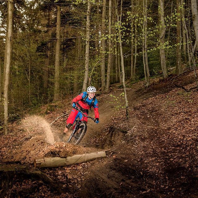 kirstensoerries's tweet photo. Rain doesn't stop you having fun π / @jakobbreitwieser #nature #mtb #cycling #bike #outsideisfree #mtblife #freiburg #canadiantrail https://t.co/1KdYNOwWeC