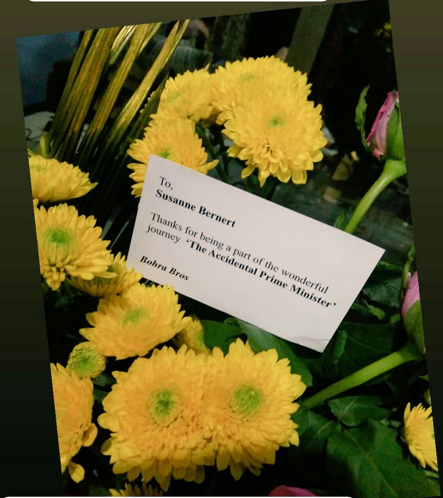 suzannebernert's tweet photo. Just when u sit with mixed feelings about the wrap of #TheAccidentalPrimeMinister .. you get flowers ☺💕
@TAPMofficial 
@Bohrabrosoffic1 🙏 https://t.co/mIvh0Xa5GV