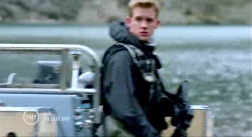 BlackhawkStrykr's tweet photo. @LastShipTV #SlatterySunday Bonus time! This week it's @ChrisShef as the EPIC sweet Comms Officer #Mason He had a hand in saving Bertrice & helped locate Ramsey's sub #TheLastShip #NathanJames #CaptainSlattery #CaptainChandler https://t.co/uB0X0iQcGi