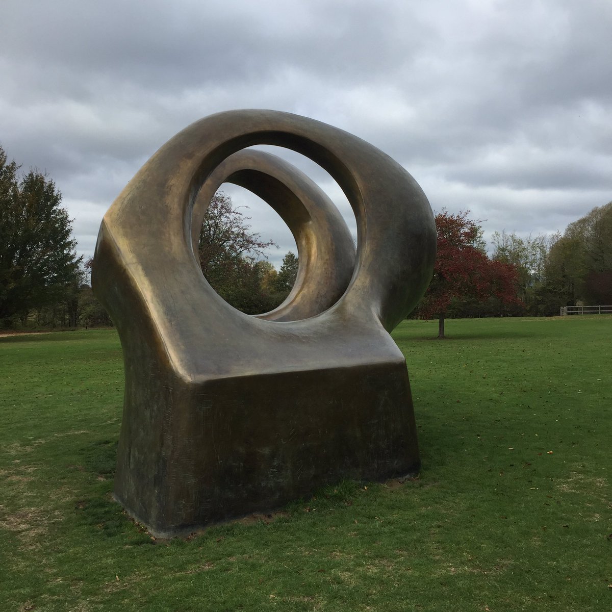 OliverJWCox's tweet photo. A really good day @HenryMooreFDN in #PerryGreen. A little corner of Hertfordshire that changed British sculpture forever. Mixture between permanent collection & temporary exhibitions well balanced too. https://t.co/pqAKFKwRvn