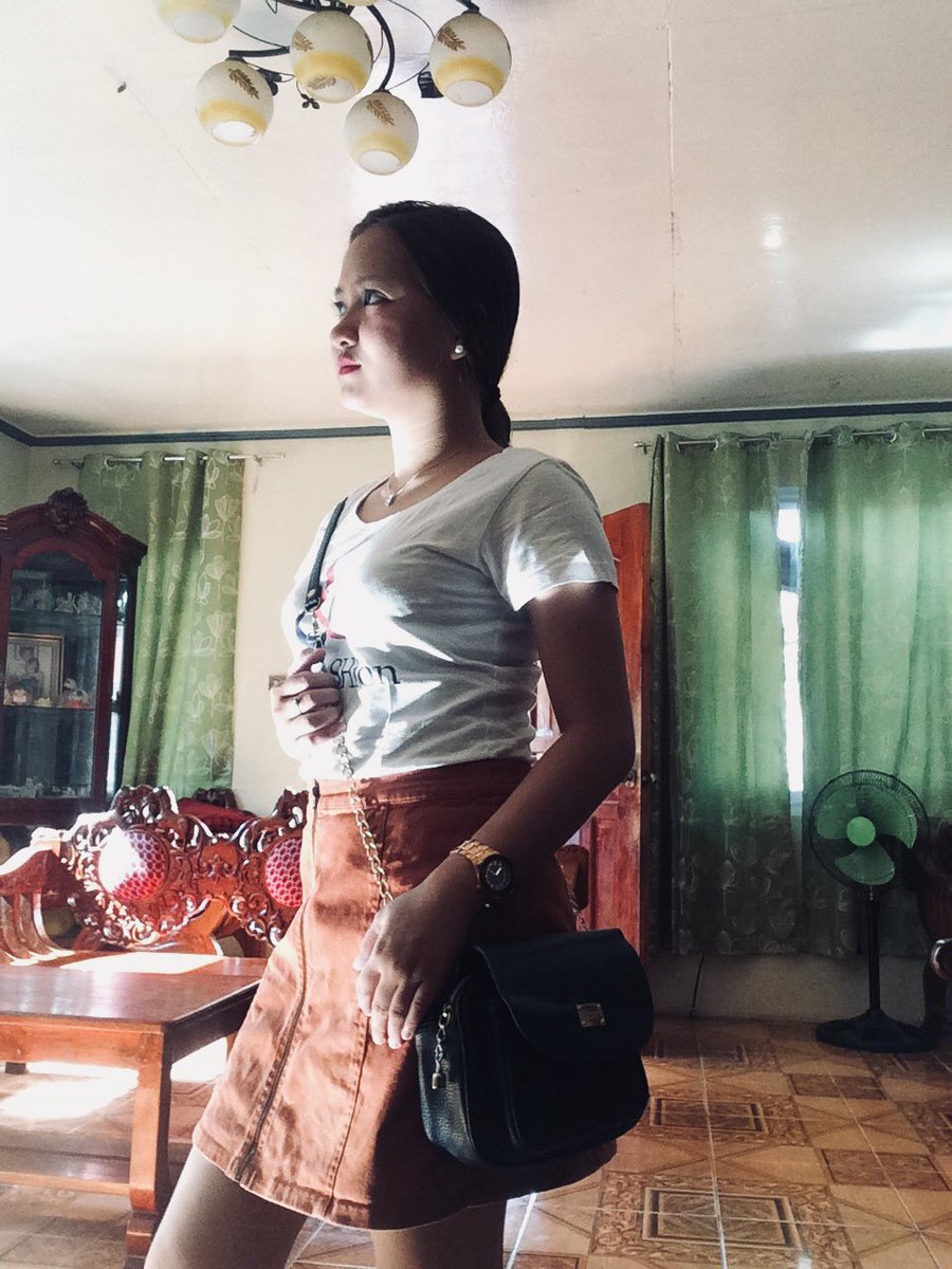 Msgery2's tweet photo. Ang ka silaw ang nag dala .. 🌞🌝 https://t.co/xfSGDfJGWd