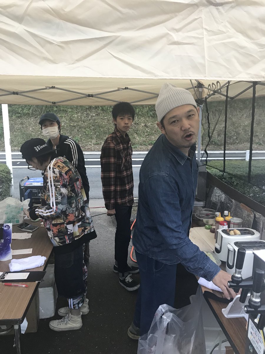 zaion8072's tweet photo. パークフェスで絡まれてます。#tkbawards https://t.co/Fjy6pHEDc8